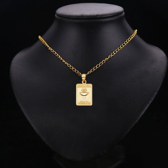 14K Yellow Gold Communion Religious Pendant - Picture 2 of 4